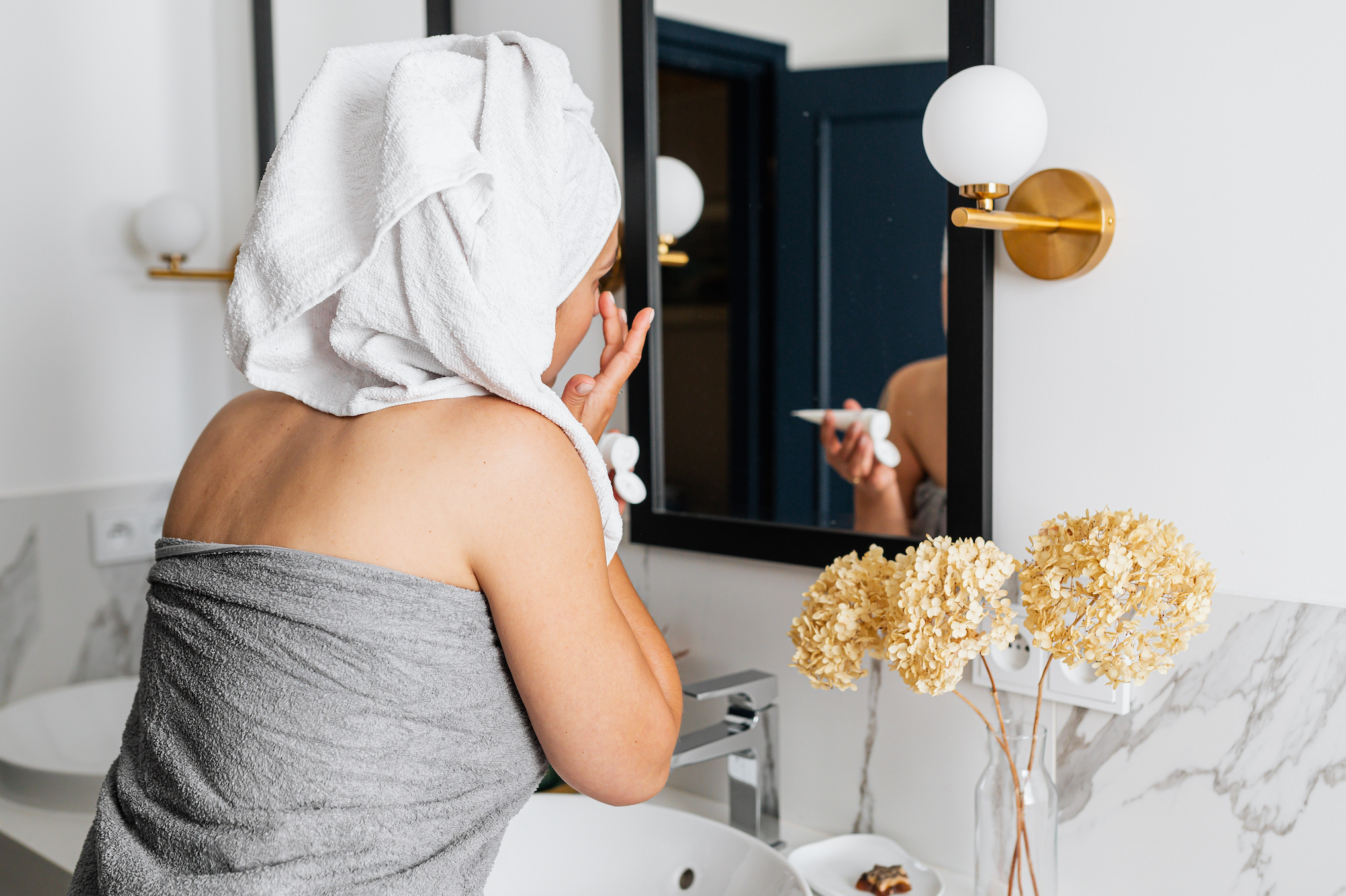 How Is the Perfect Bathroom Vanity the Secret to Boosting Morning Confidence