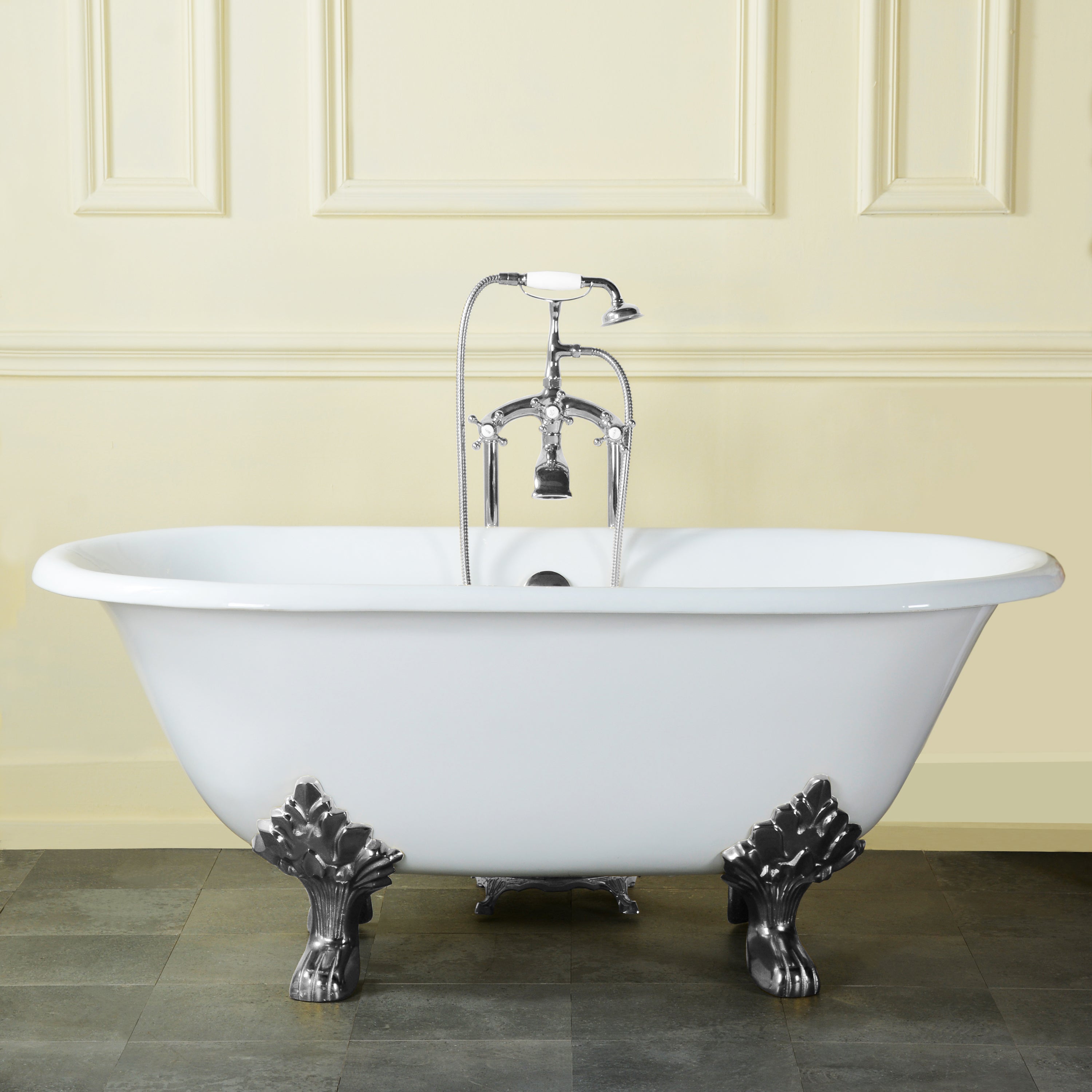 Aqua Eden VCTND603119NC1 60" Cast Iron Oval Double Ended Clawfoot Tub (No Faucet Drillings), White/Polished Chrome