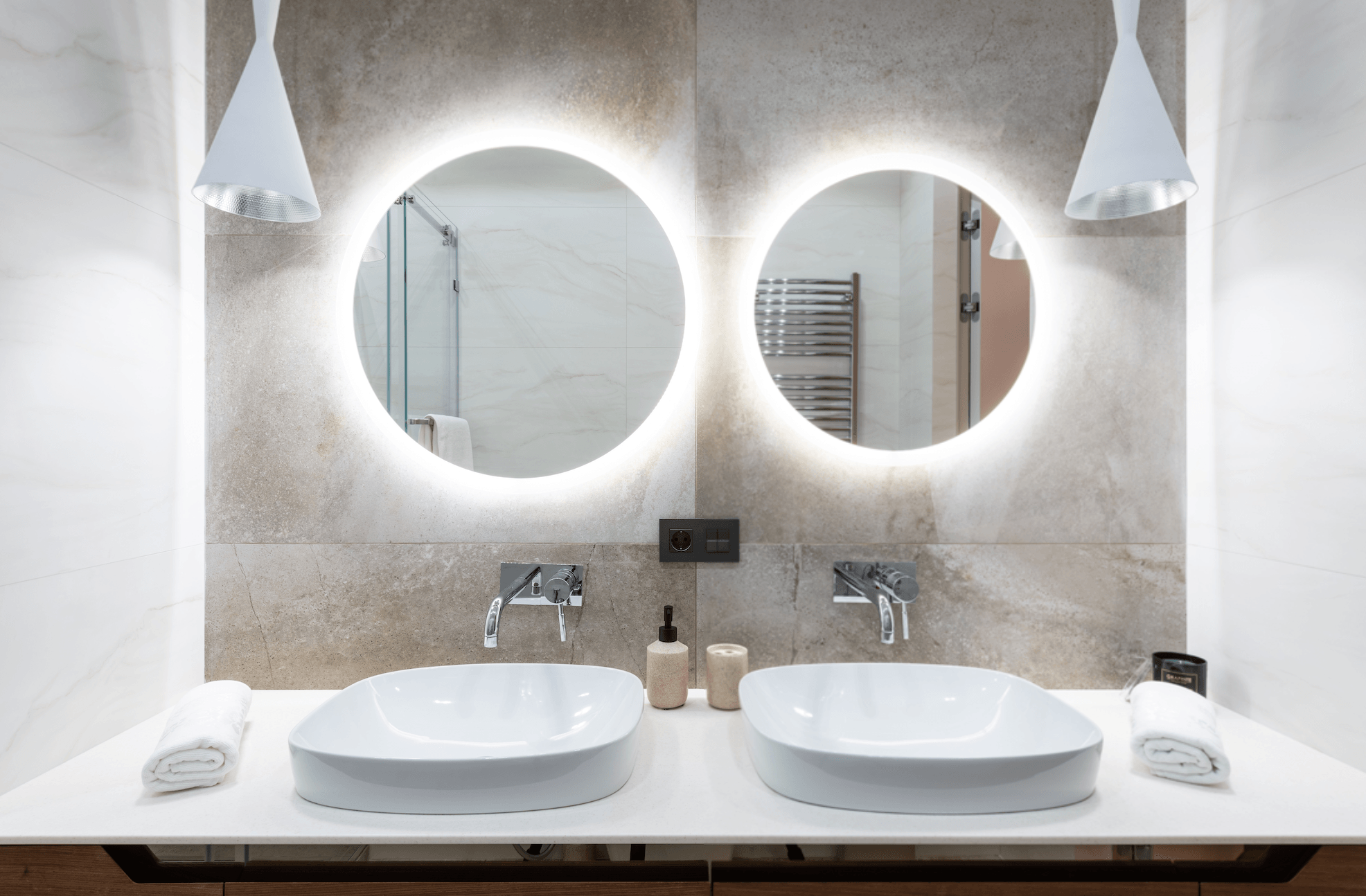 7 Tips For Choosing The Right Vanity Lights - Bathroom Design Center