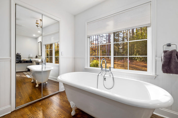 A Guide To The Different Types Of Luxury Bathtubs - Bathroom Design Center