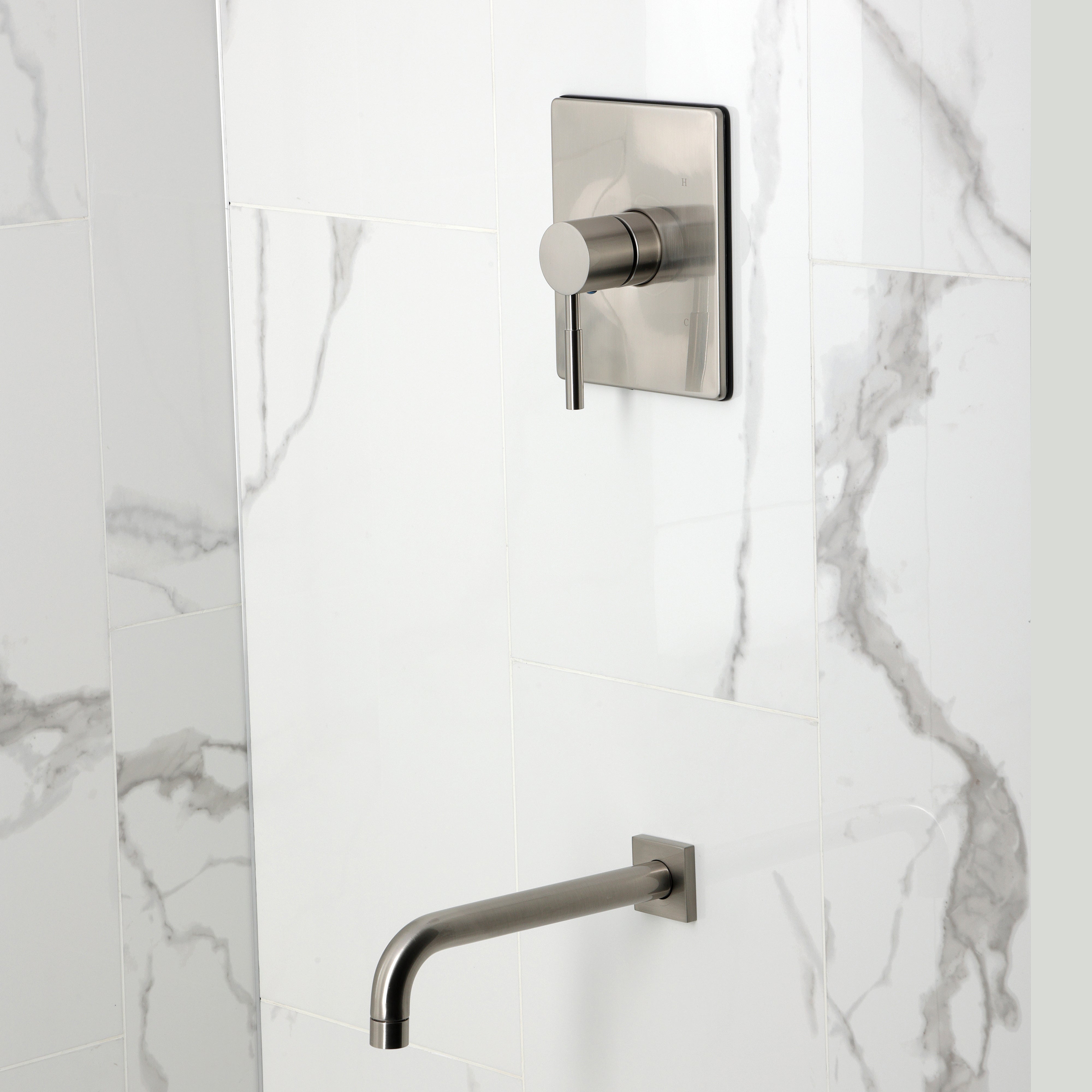 Kingston Brass KB6348DLTO Concord Single-Handle Pressure Balanced Tub Faucet, Brushed Nickel